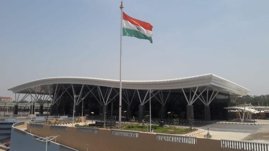 Impressive Airport – like façade 