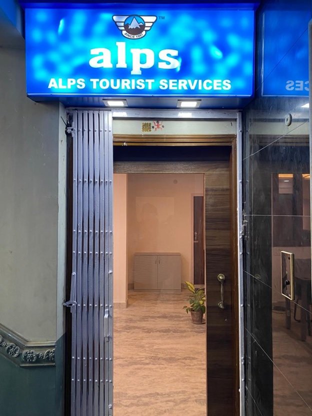 alps tours and travels kolkata
